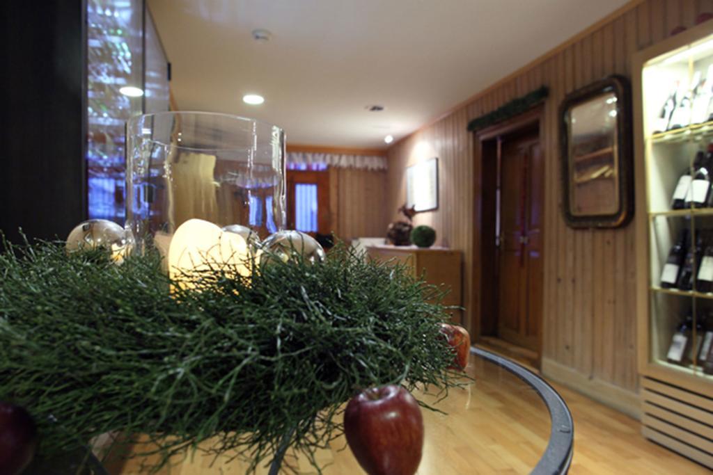Hotel Gasthof Krone Hittisau Bagian luar foto