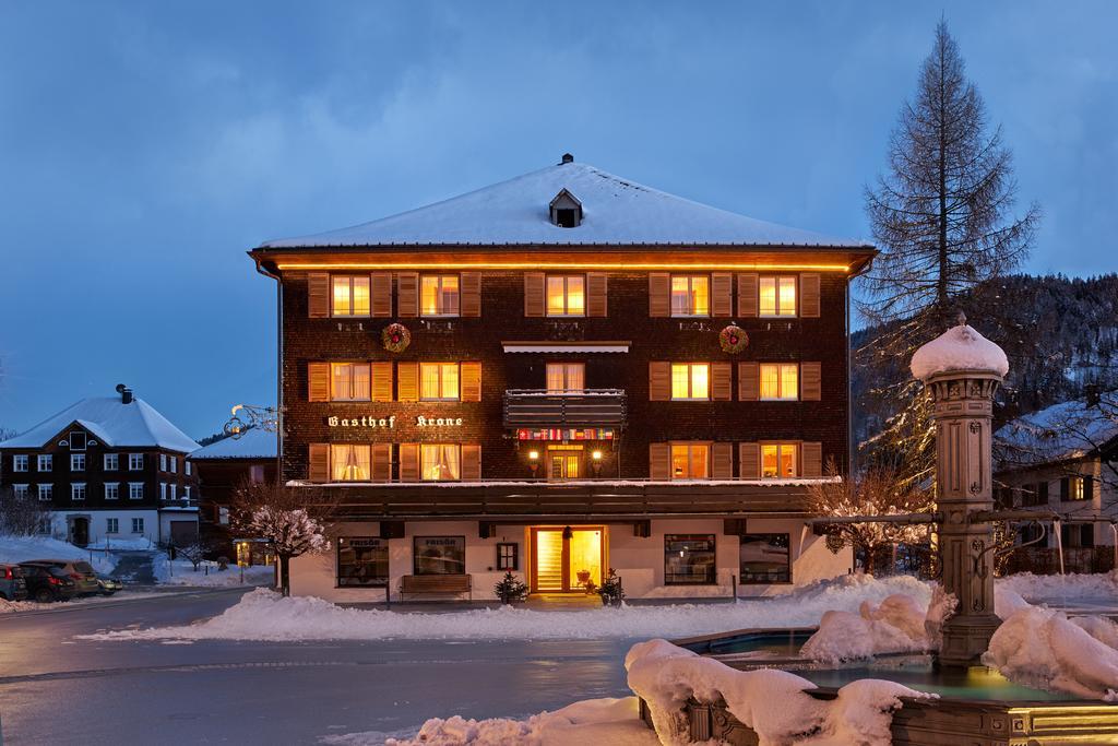 Hotel Gasthof Krone Hittisau Bagian luar foto