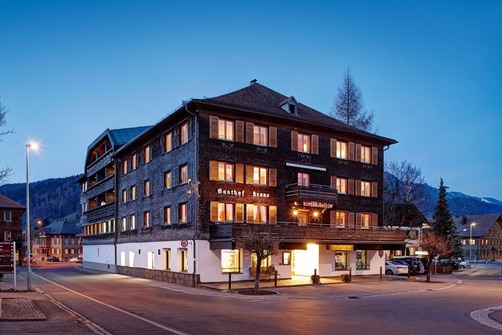 Hotel Gasthof Krone Hittisau Bagian luar foto