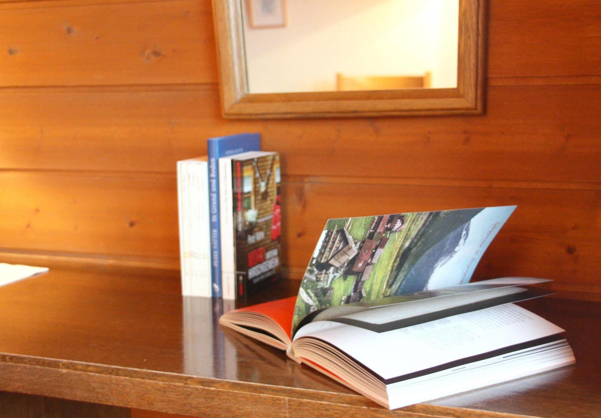 Hotel Gasthof Krone Hittisau Bagian luar foto