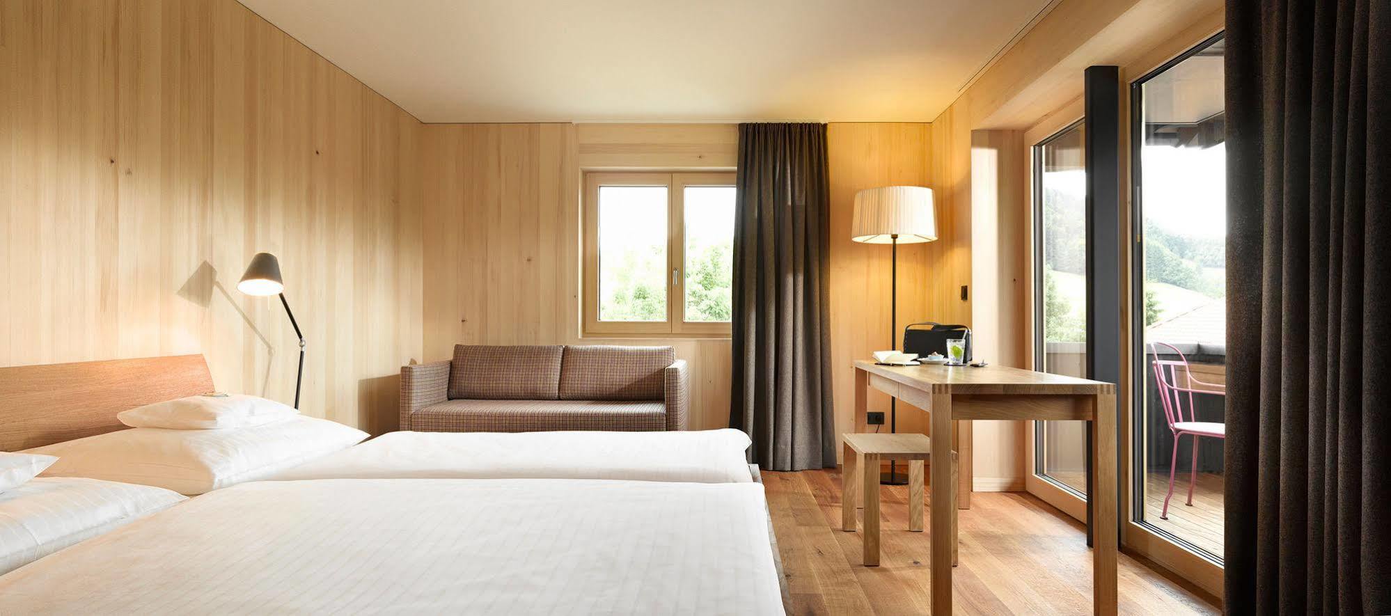 Hotel Gasthof Krone Hittisau Bagian luar foto